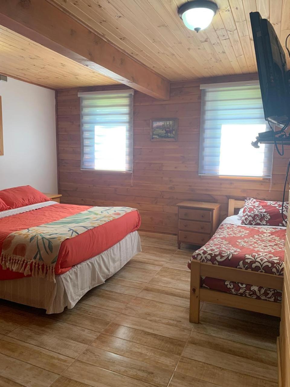 Hostal Tour Пукон Экстерьер фото